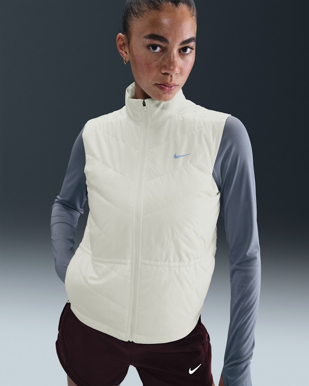 Nike Swift Therma-FIT løpevest til dame - Sail