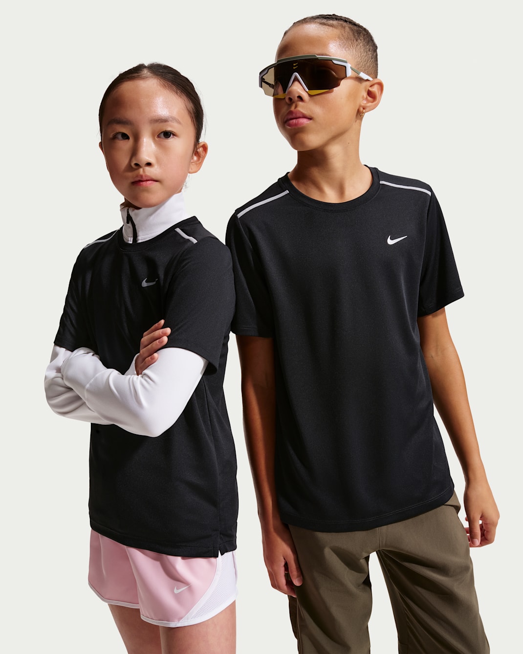Nike Miler Older Kids' Dri-FIT Short-Sleeve Top - Black/Heather