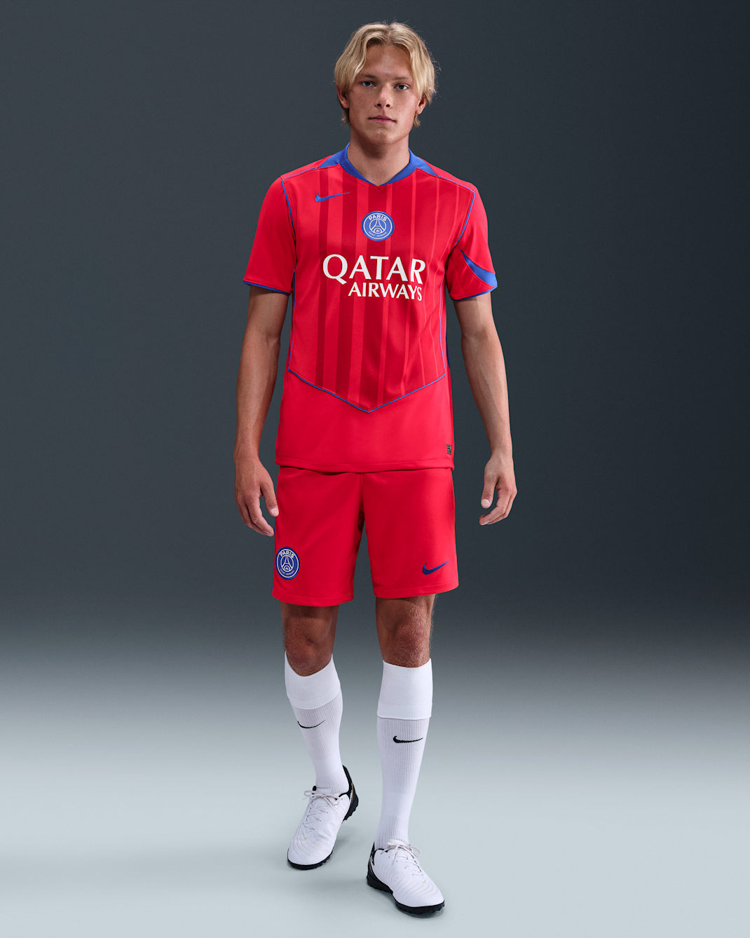 PSG 2025/26 Stadium Third Men's Nike Dri-FIT Total 90 Football Replica Shorts - Global Red/Hyper Royal