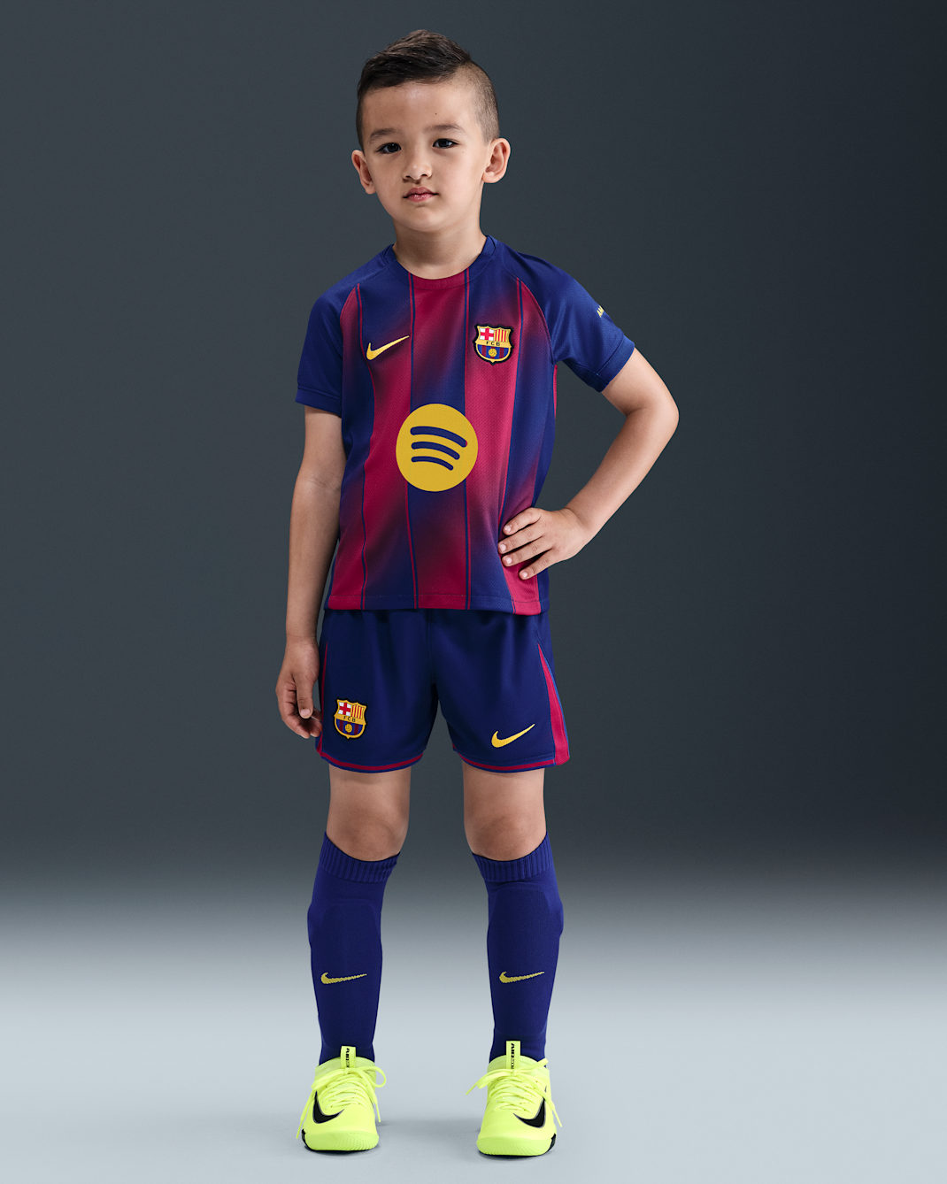 ชุดฟุตบอล Replica 3 ชิ้นเด็กเล็ก Nike FC Barcelona 2025/26 Stadium Home - Deep Royal Blue/Deep Royal Blue/Noble Red/Midwest Gold