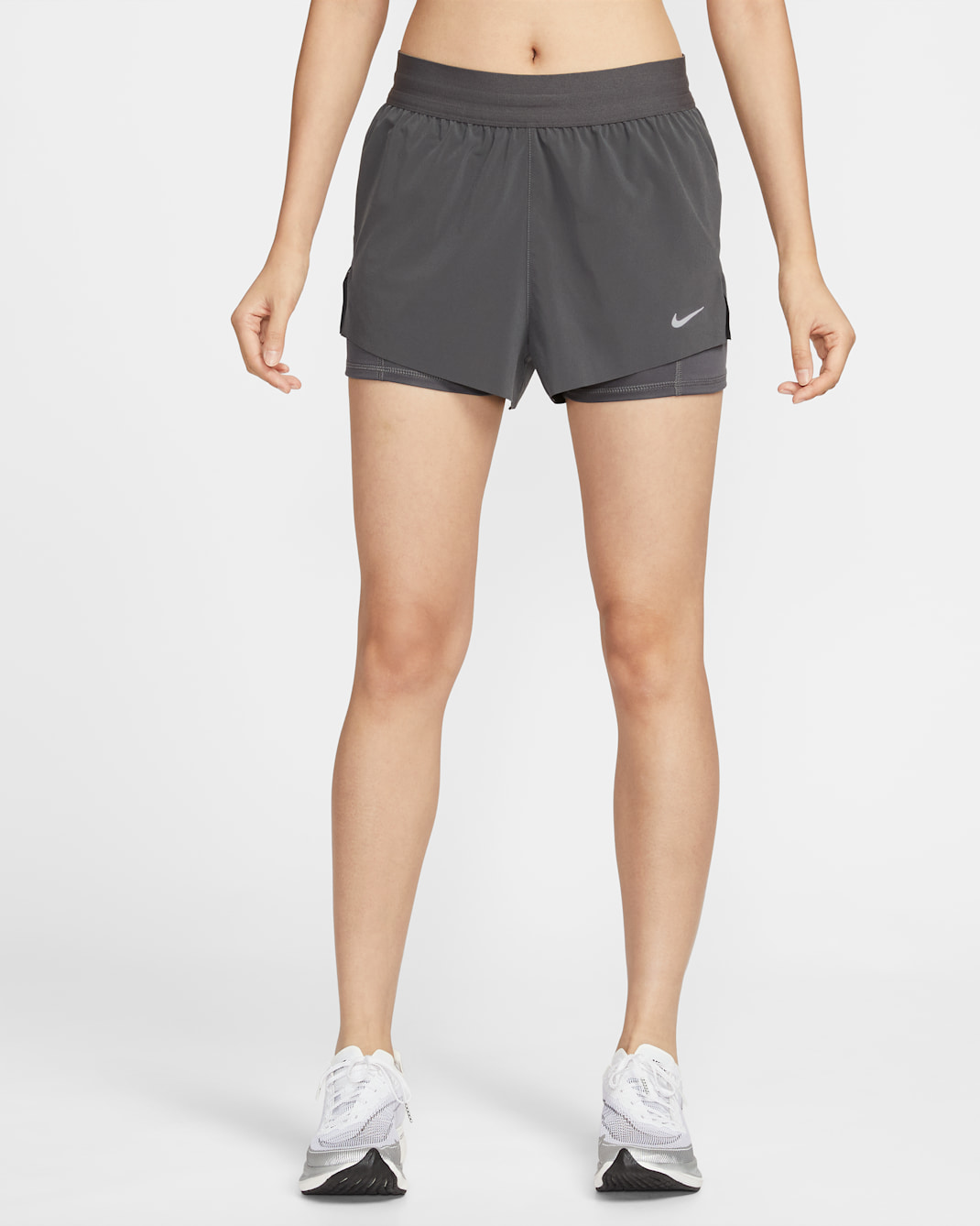 Nike Swift Women's Dri-FIT Mid-Rise 2-in-1 Running Shorts - Thunder Grey
