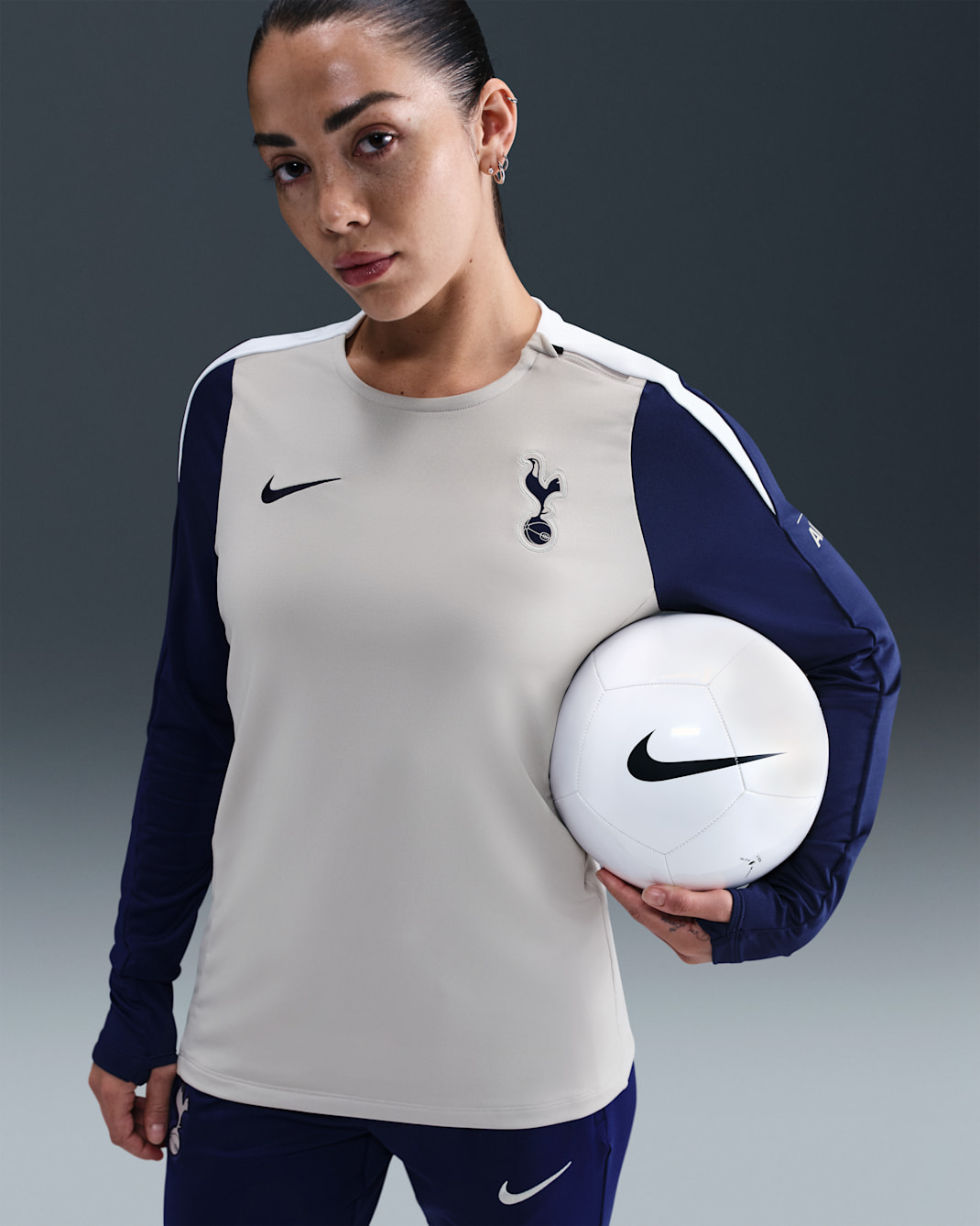 Tottenham Hotspur Strike Women's Nike Dri-FIT Football Crew-Neck Knit Top - Light Iron Ore/Binary Blue/White/Binary Blue