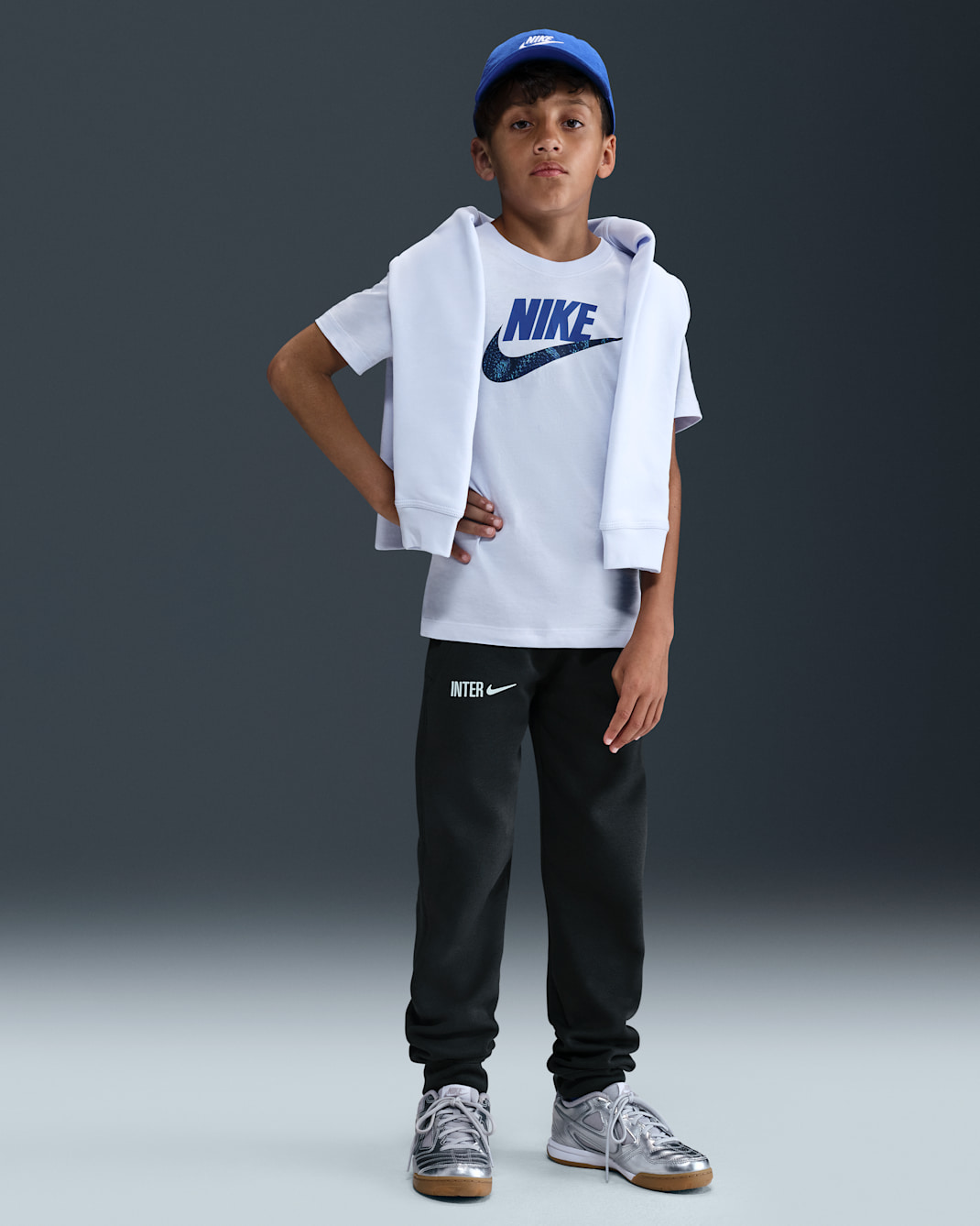 Inter Mailand Club Fleece Nike Fußball-Jogger für ältere Kinder (Jungen) - Anthracite/Football Grey