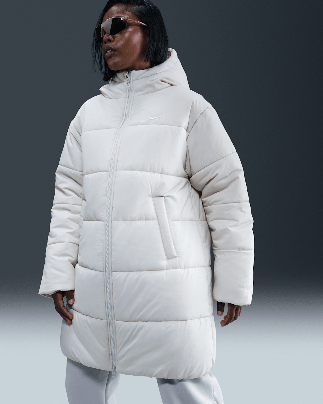 Nike Sportswear Classic Women's Therma-FIT Loose Hooded Parka - Light Bone/White