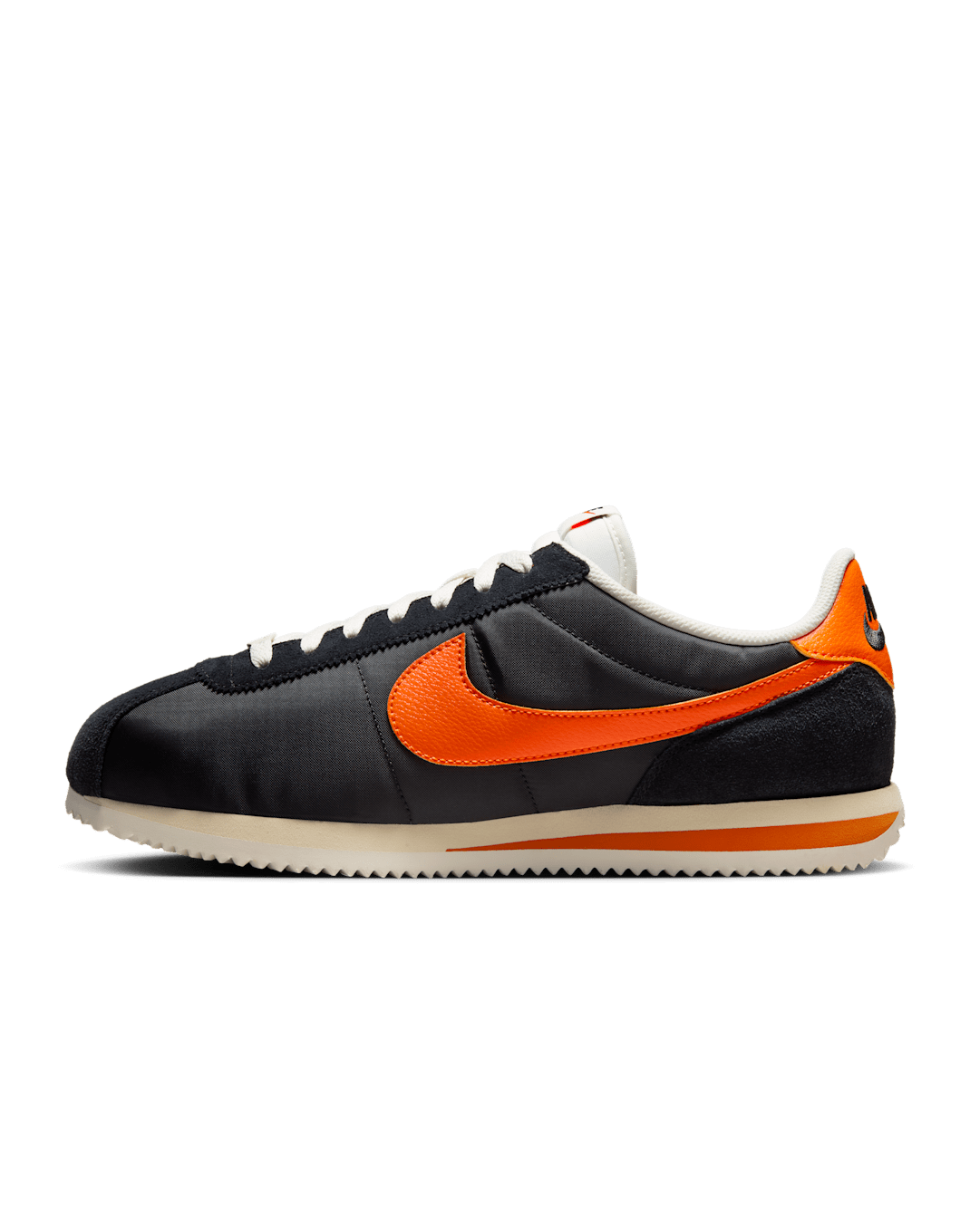 Tenis para hombre Nike Cortez Textile - Negro/Vela/Muselina/Naranja seguridad