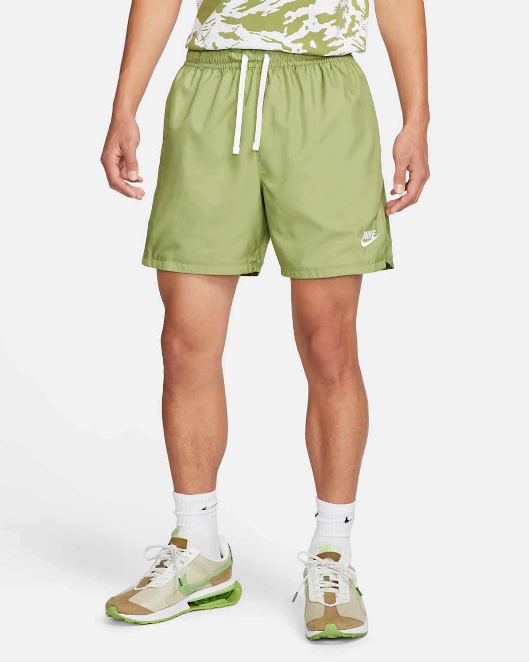 Nike Sportswear Sport Essentials Men's Woven Lined Flow Shorts - Alligator/White