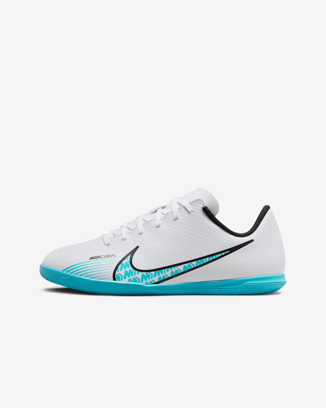 Nike Jr. Mercurial Vapor 15 Club Low Top Fußballschuh für Hallen- und Hartplätze für jüngere/ältere Kinder - Weiß/Pink Blast/Baltic Blue