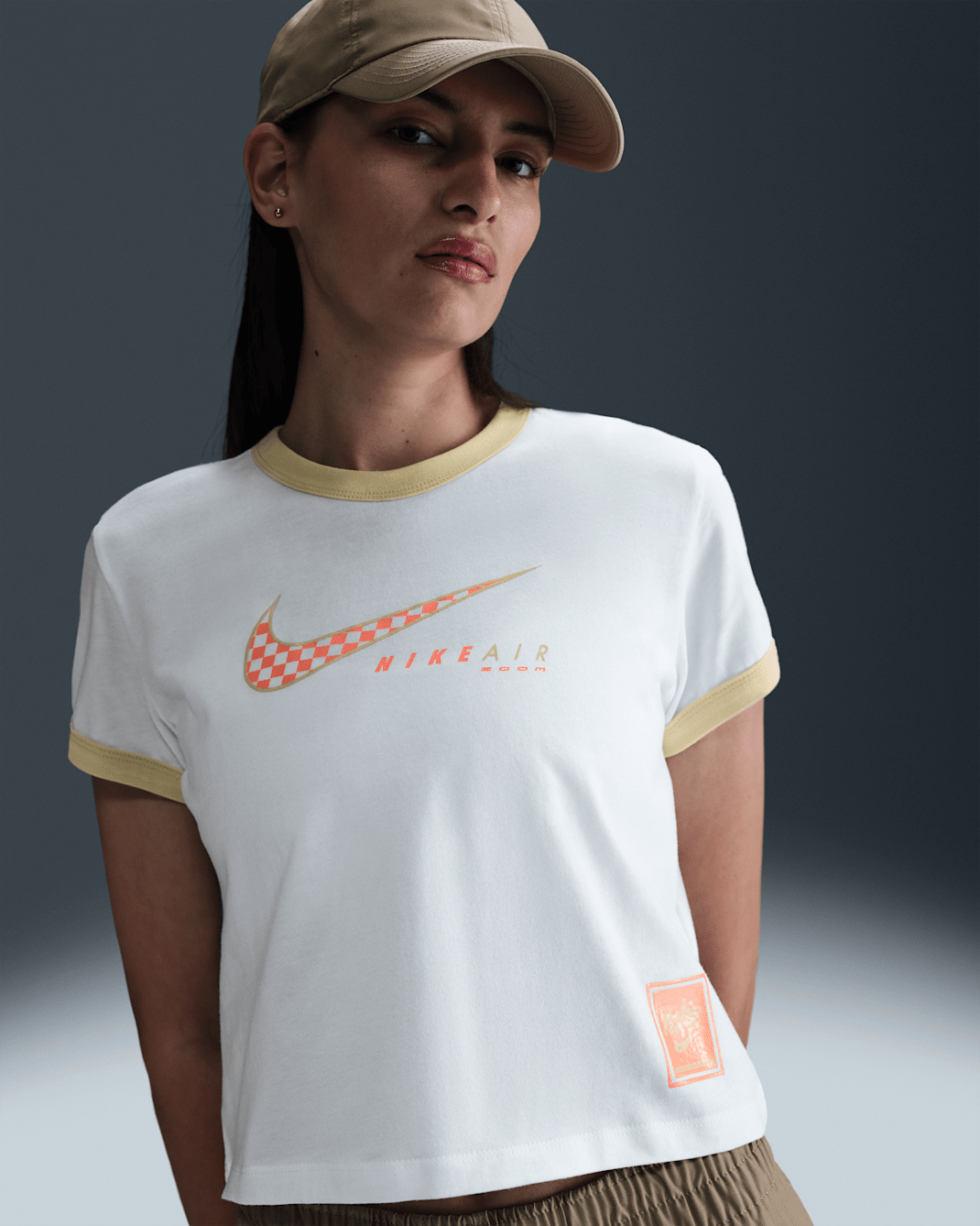 T-shirt Nike Sportswear Club para mulher - Branco