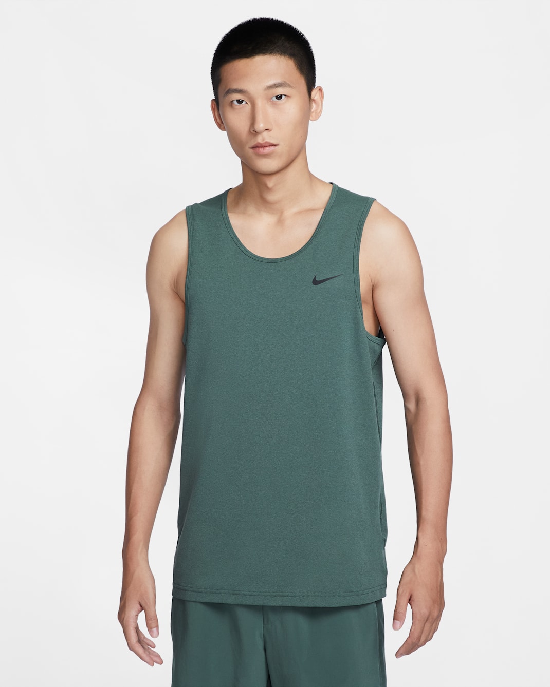 เสื้อกล้ามฟิตเนสแขนกุดผู้ชาย Nike Dri-FIT Hyverse - Vintage Green/ดำ