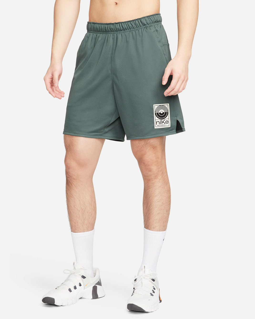 Nike Totality Studio '72 Men's Dri-FIT 18cm (approx.) Unlined Versatile Shorts - Vintage Green/Black/Sea Glass