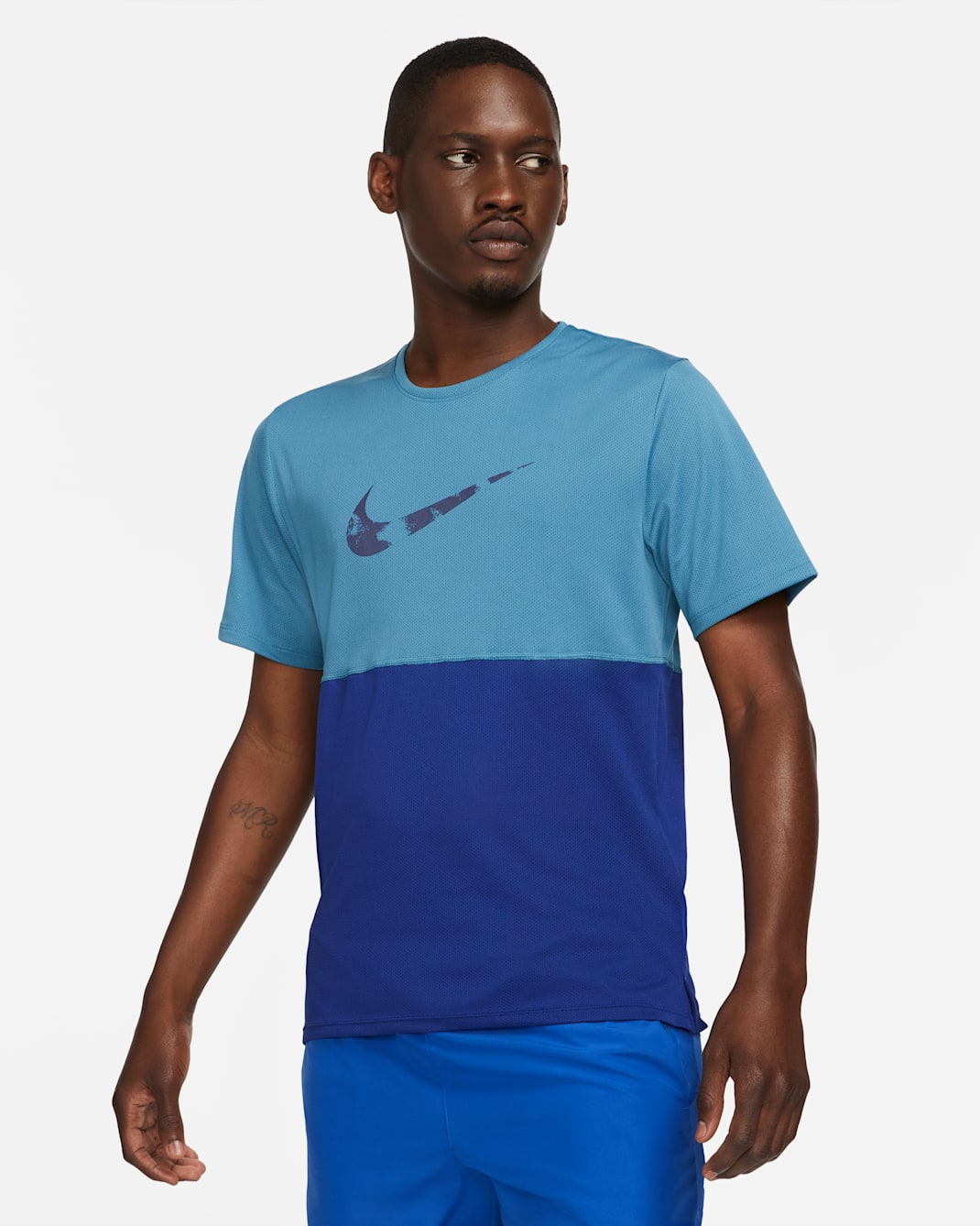 Nike Dri-FIT Run Wild Run Men's Short-Sleeve Graphic Running Top - Rift Blue/Deep Royal Blue/Blue Void