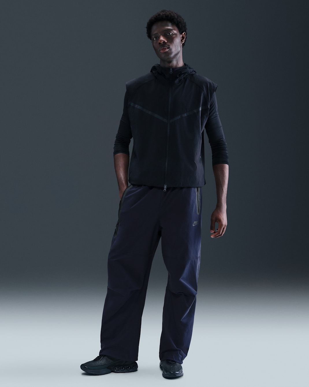 Nike Tech Bol Kesimli Dokuma Erkek Eşofman Altı - Obsidian/Obsidian/Siyah