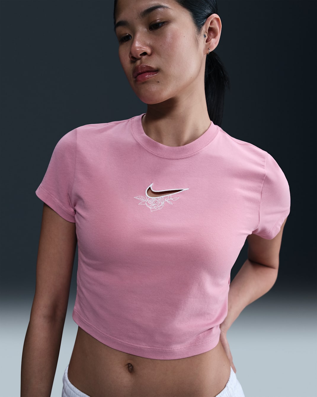 Playera slim cropped para mujer Nike Sportswear Chill Knit - Rosa elemental