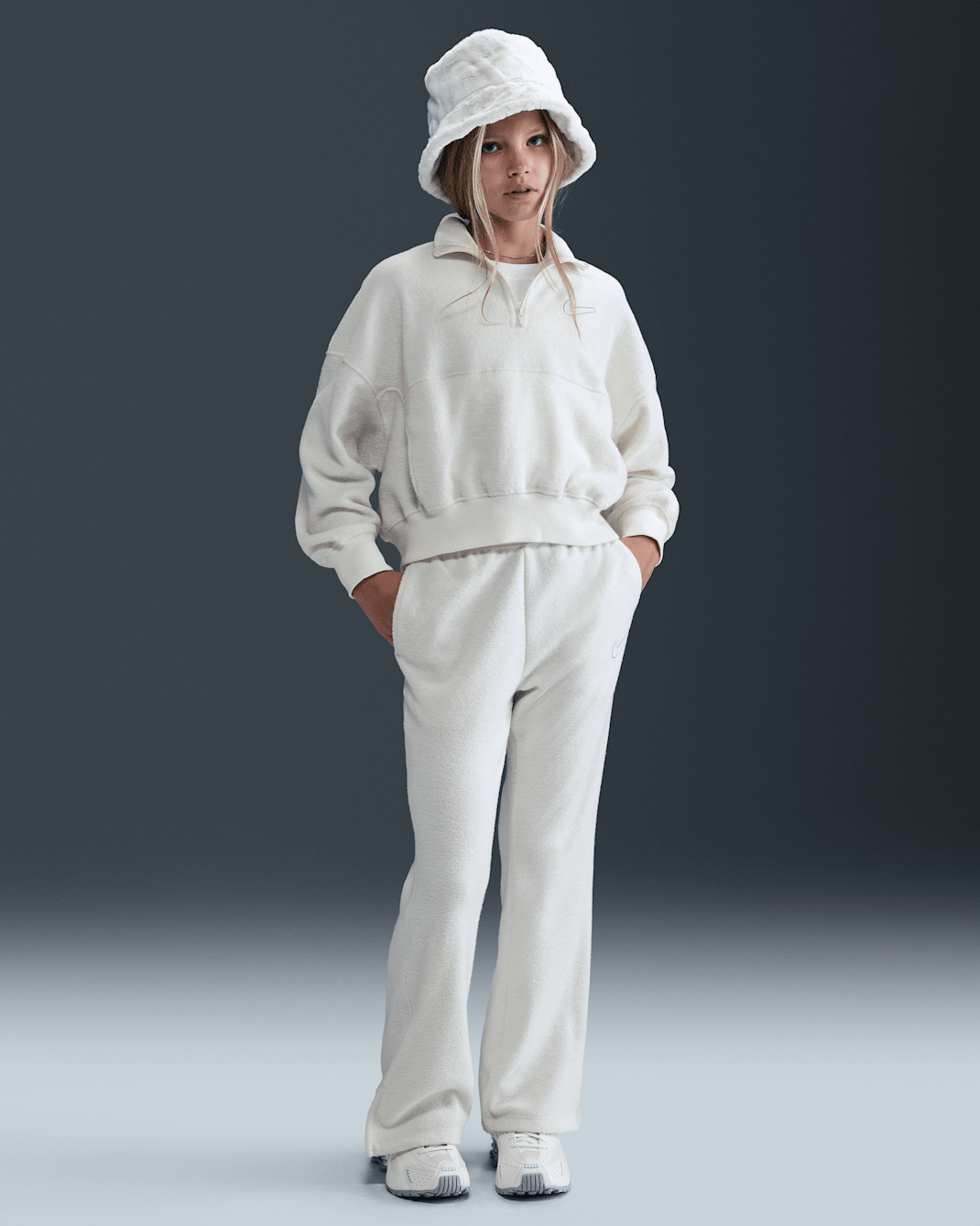Nike Sportswear Older Kids' (Girls') Fleece Trousers - Soft Pearl/White