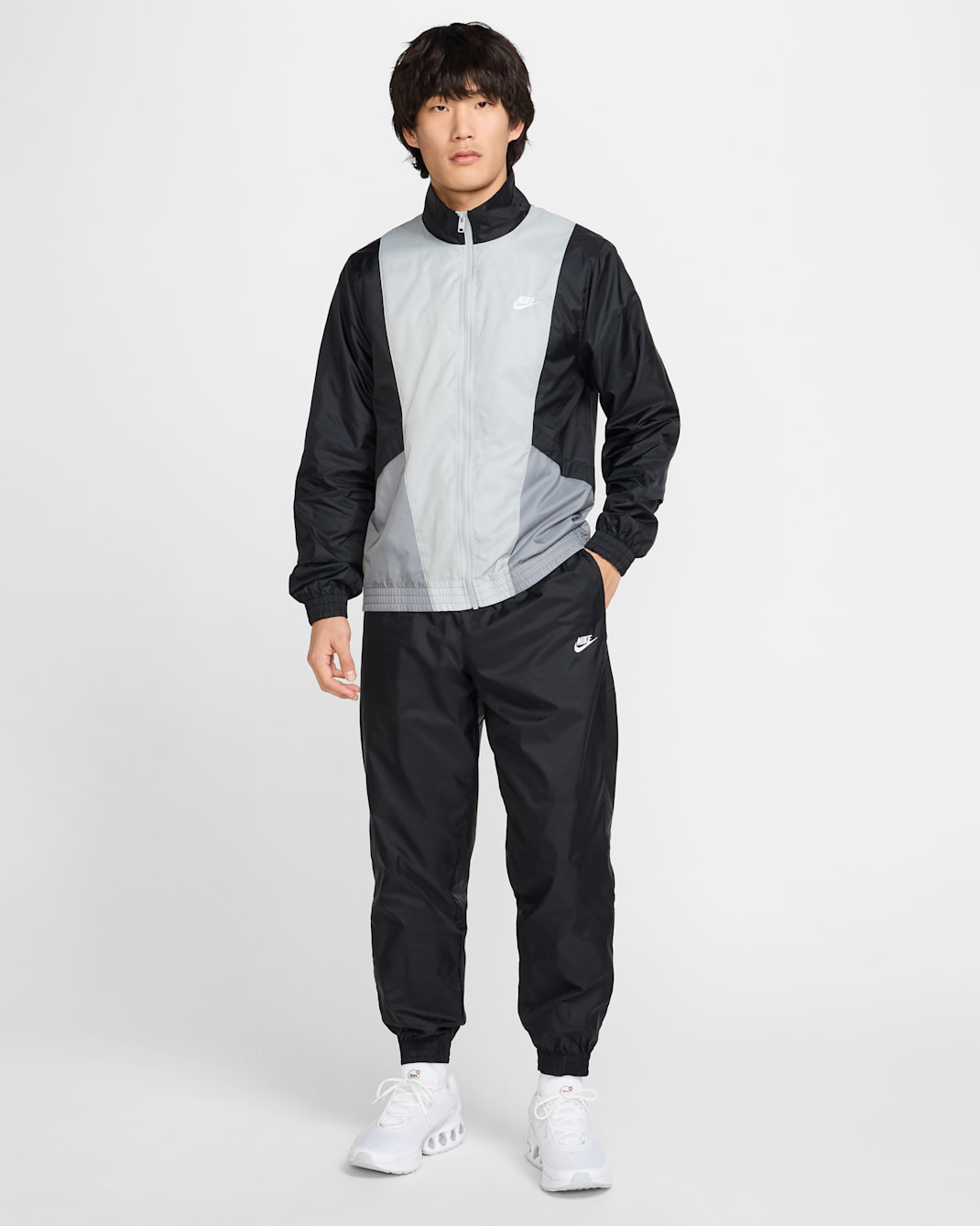 ชุดวอร์มผ้าทอผู้ชาย Nike Club - ดำ/Smoke Grey/Light Smoke Grey/ขาว