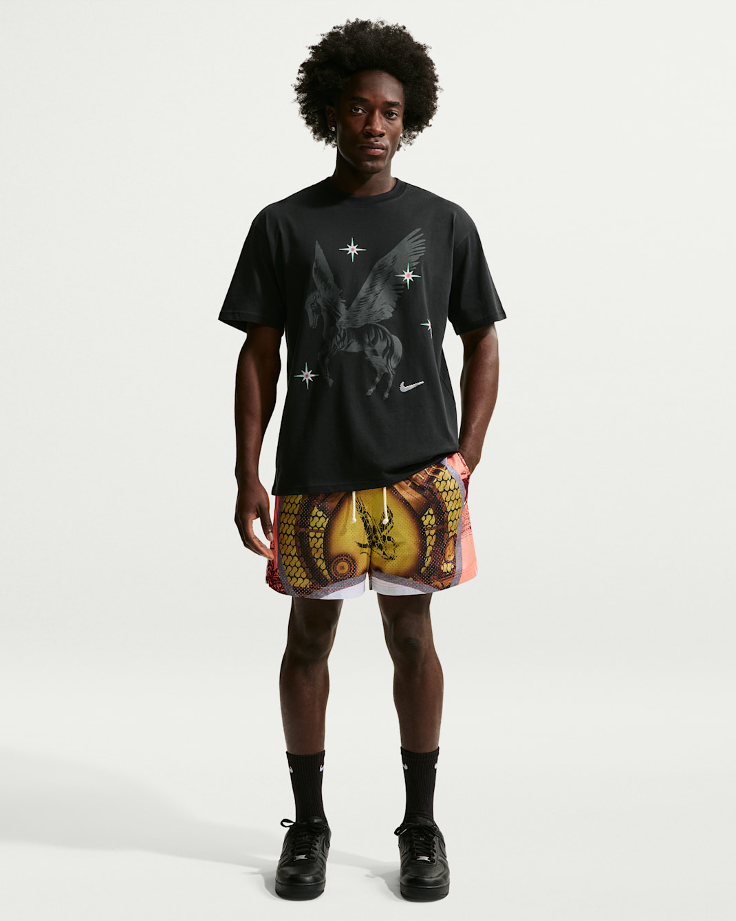 Nike Standard Issue Men's Dri-FIT 5" Practice Mesh Basketball Shorts - Arctic Orange/Pale Ivory