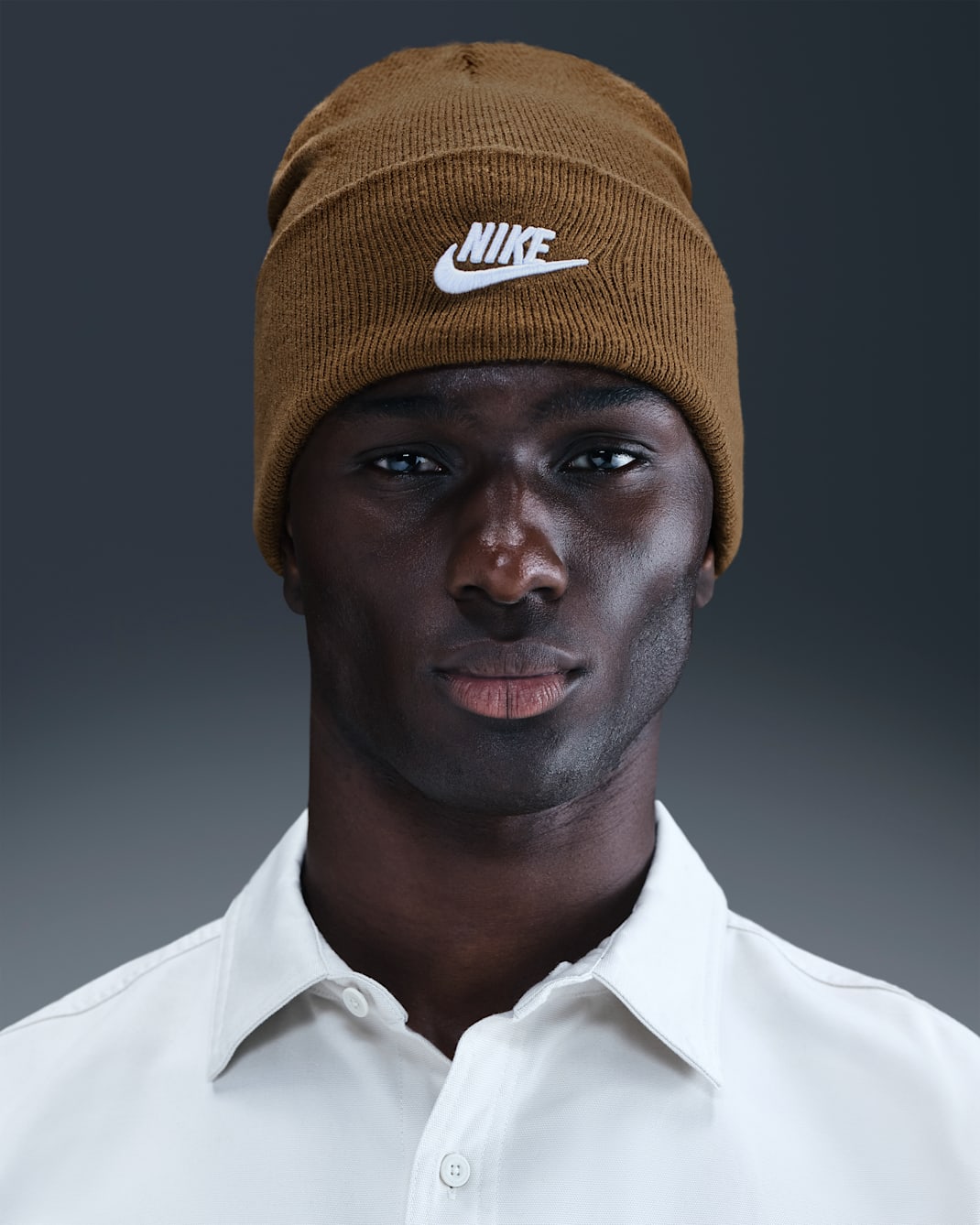 Nike Peak Futura Beanie - Mosswood Brown/White