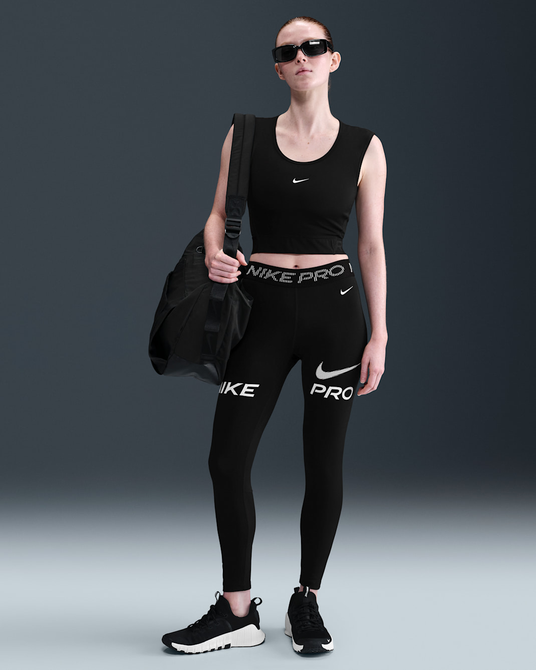 Nike Pro Women's Mid-Rise 7/8 Mesh-Panel Graphic Leggings - Black/White