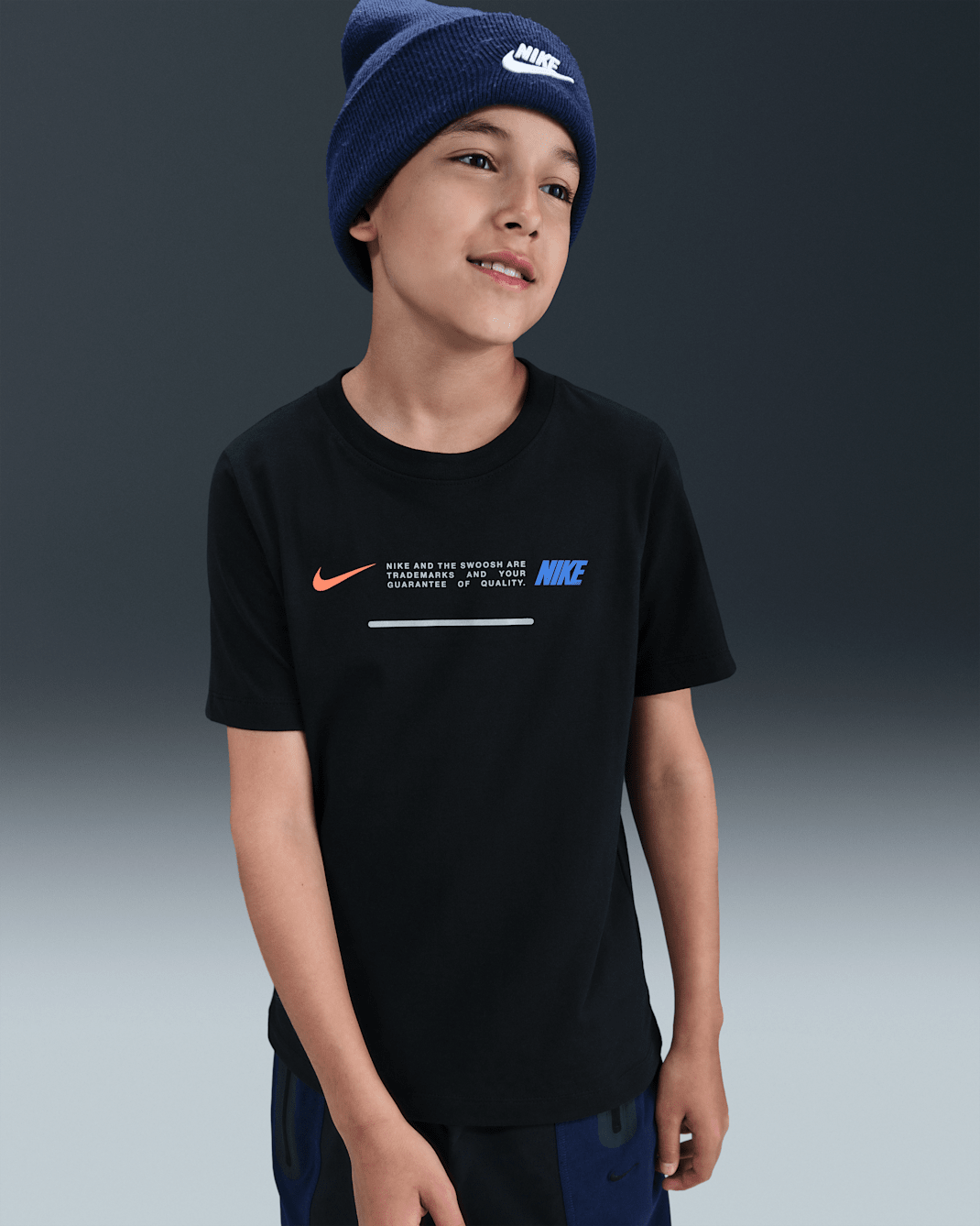 T-Shirt Nike Sportswear για μεγάλα παιδιά - Μαύρο