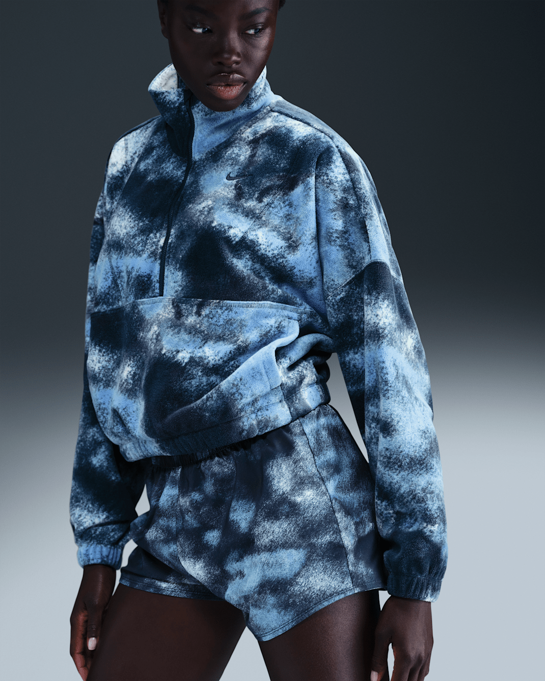 Nike One Women's Therma-FIT Oversized 1/2-Zip Fleece Printed Top - Armory Navy/Armory Navy