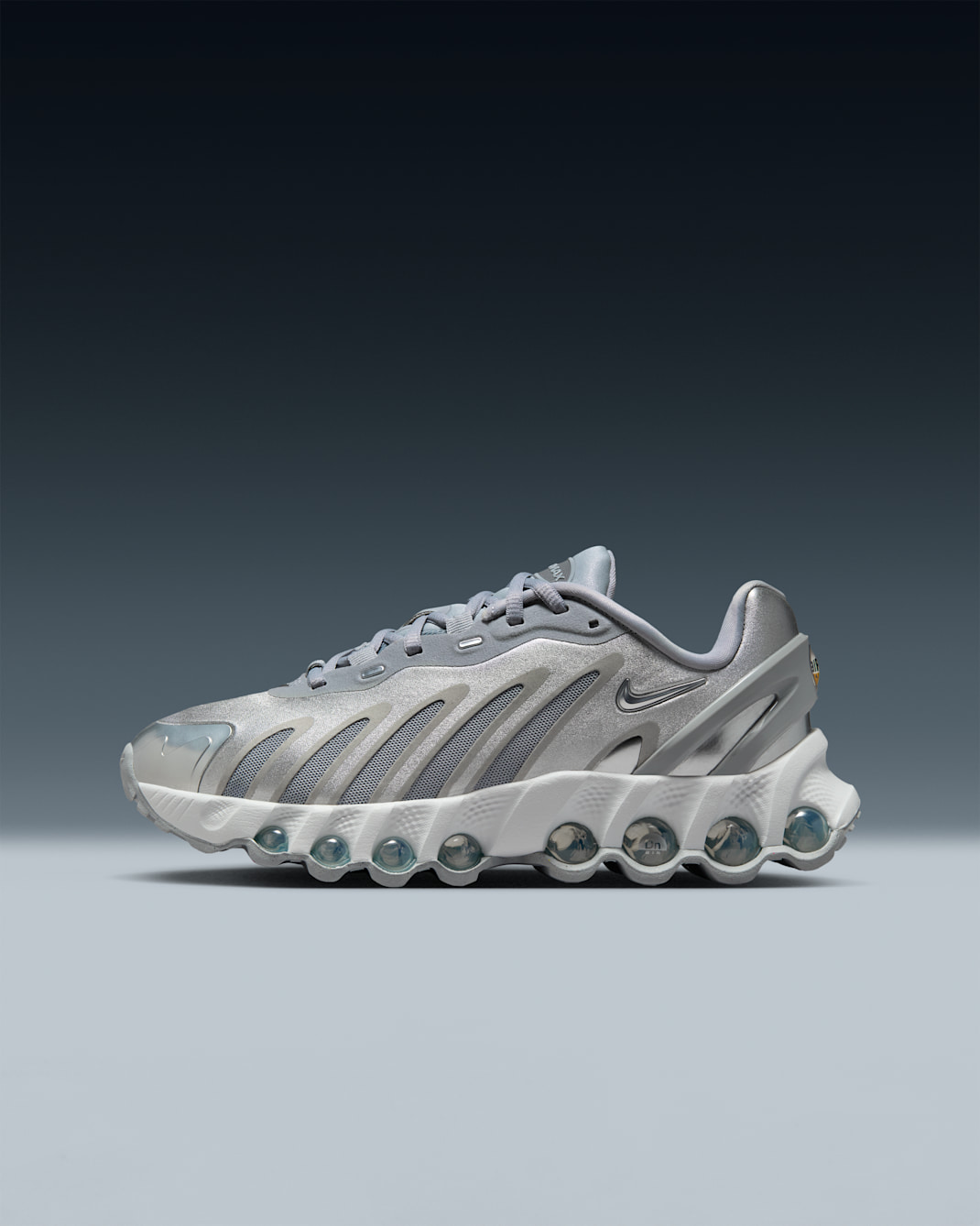 Nike Air Max Dn8 Older Kids' Shoes - Wolf Grey/Off-White/Off-White/Metallic Silver