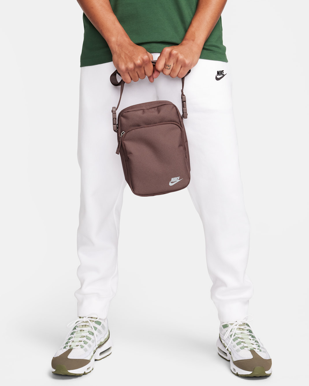 Nike Heritage Crossbody Bag (4L) - Plum Eclipse/Blue Tint