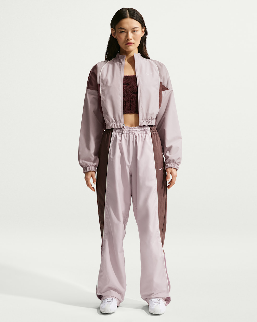 Pants deportivos de tiro medio oversized para mujer Nike Sportswear - Violeta platino/Tatuaje/Mena violeta claro/Vela