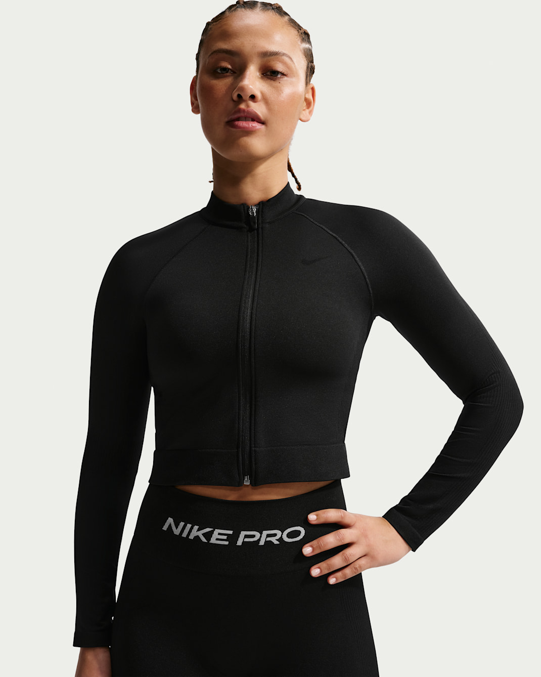 Playera de entrenamiento de cierre completo para mujer Nike Pro - Negro
