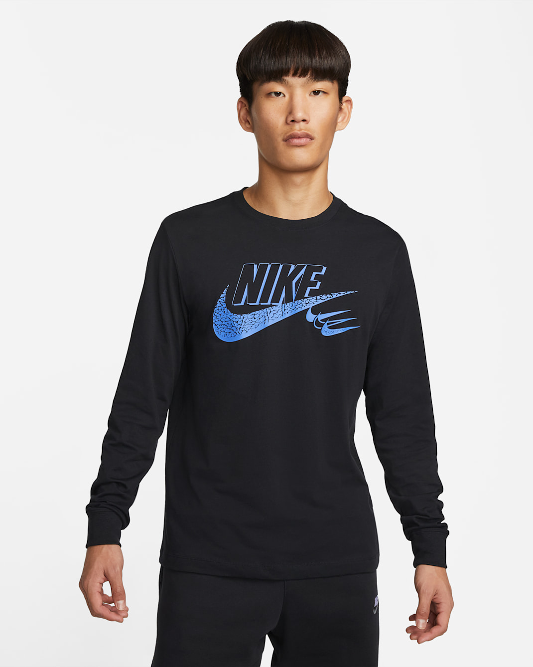 เสื้อยืดแขนยาวผู้ชาย Nike Sportswear - ดำ