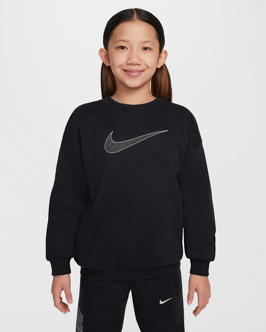 Nike Sportswear Club Fleece Sudadera oversized para niña talla grande - Negro/Plata metalizado