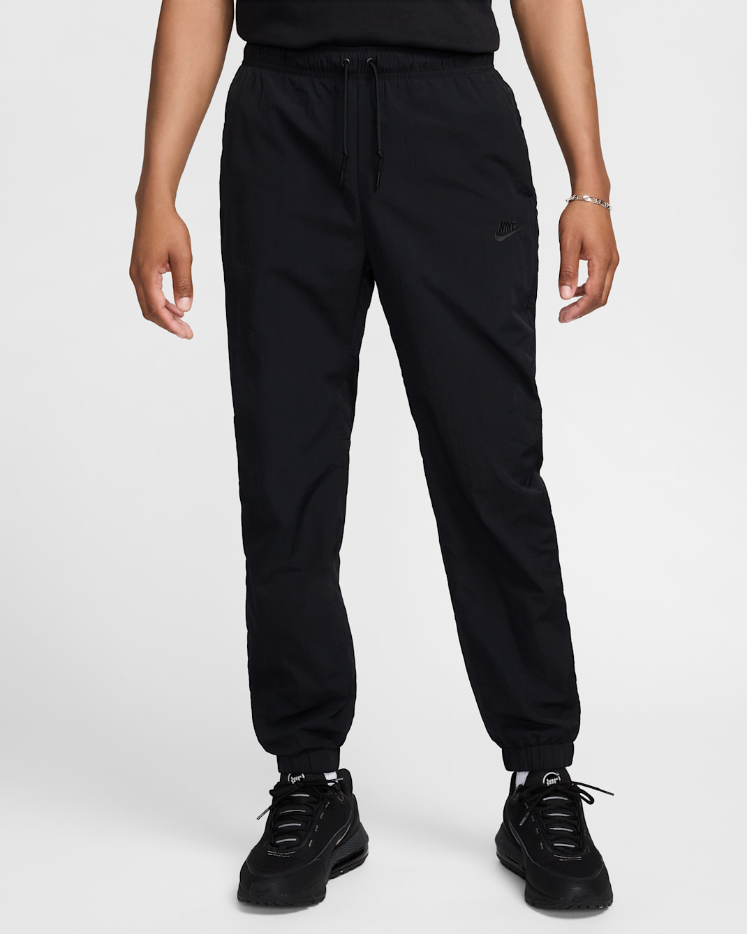 Nike Tech Men's Woven Taper Leg Pants - Black/Black