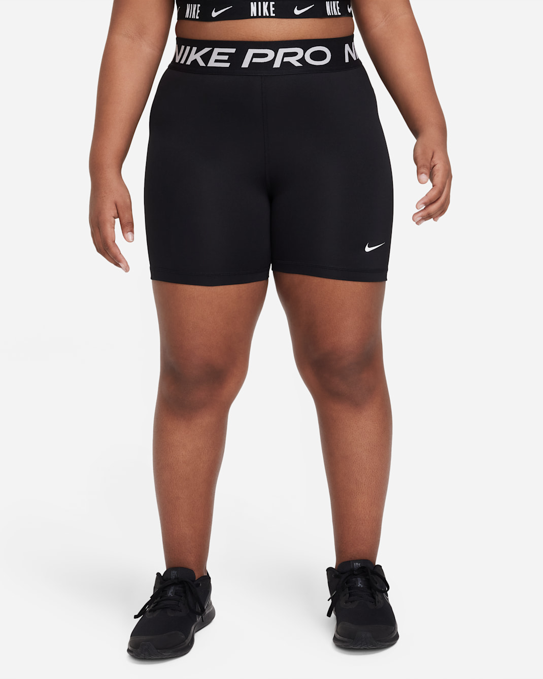 Spodenki dla dużych dzieci (dziewcząt) 13 cm Dri-FIT Nike Pro (szerszy rozmiar) - Czerń/Biel
