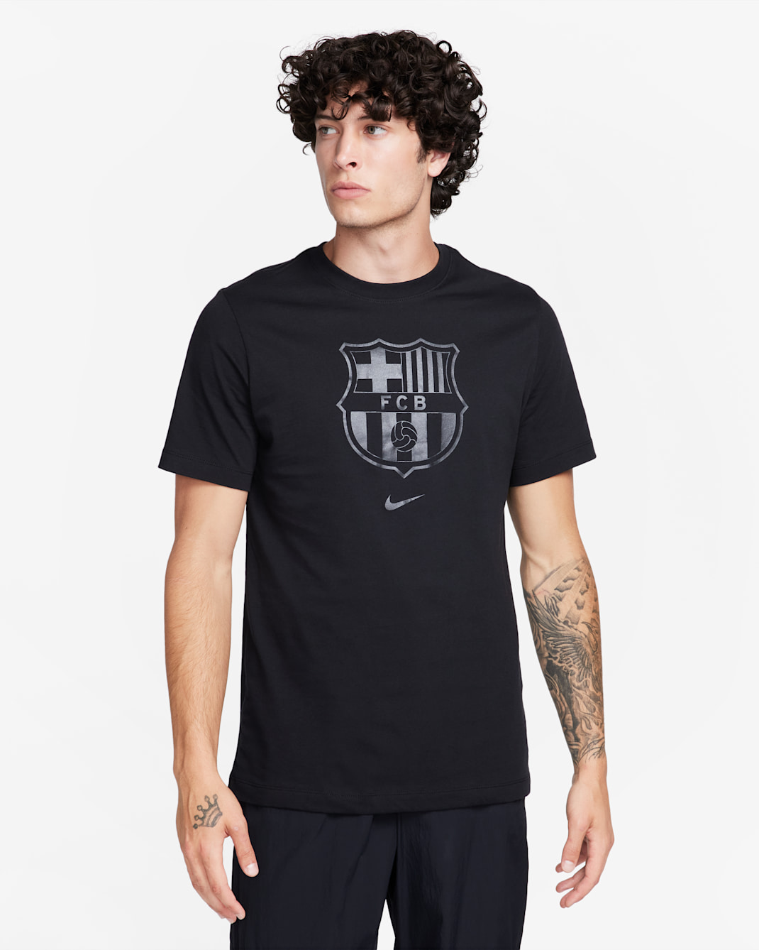 FC Barcelona Crest Men's Football T-Shirt - Black