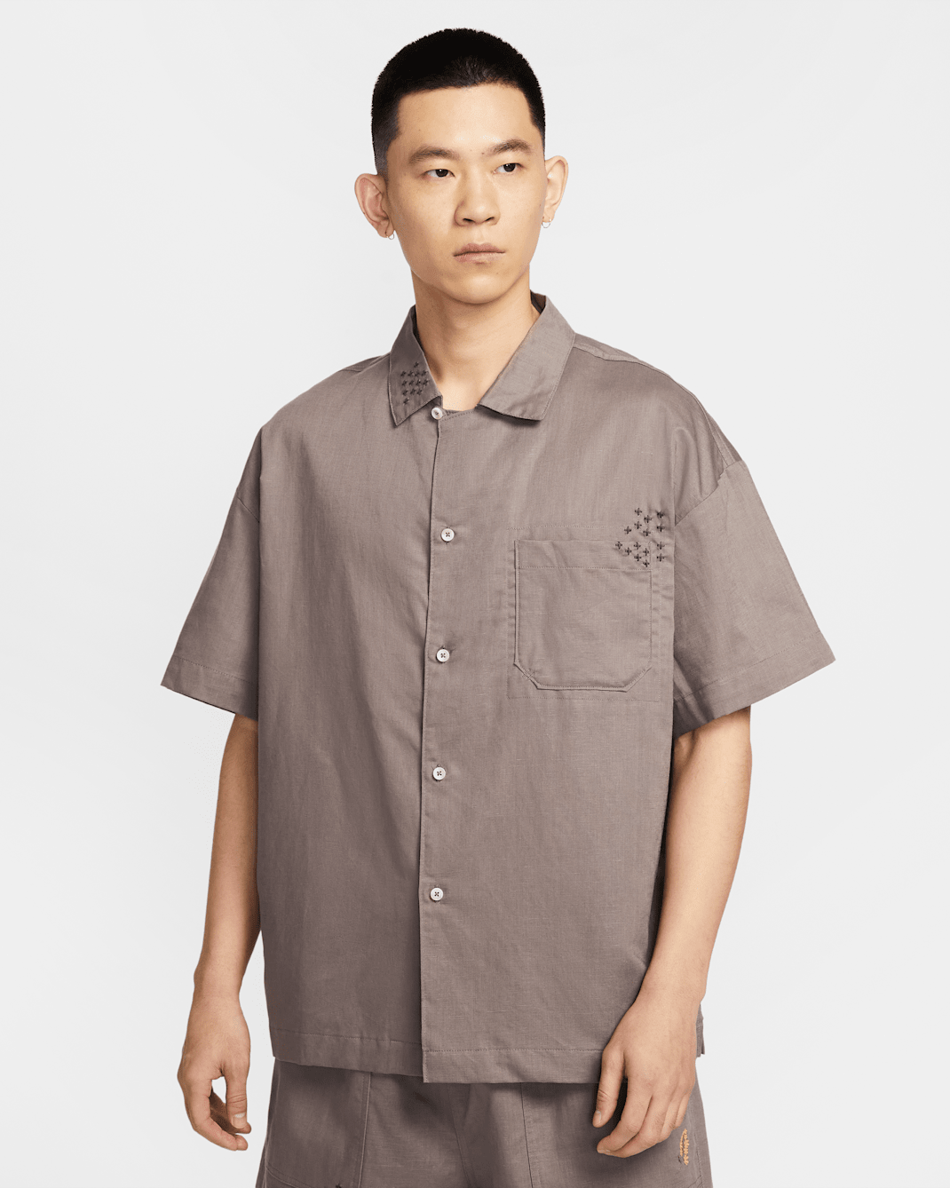 Nike Life Men's Linen Short-Sleeve Button Down - Cave Stone/Anthracite/Cave Stone