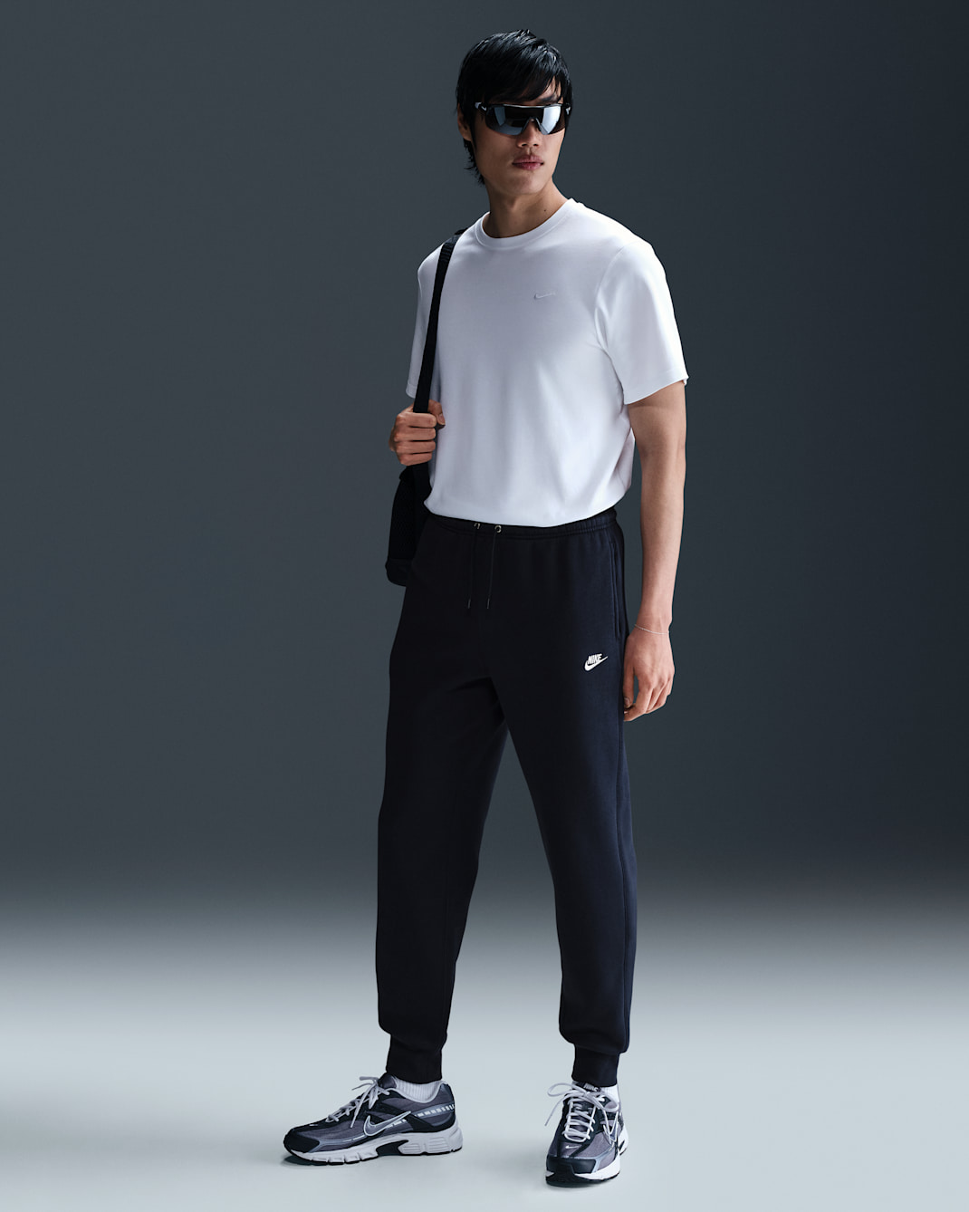 Nike Club Men's Joggers - Obsidian/Obsidian/White