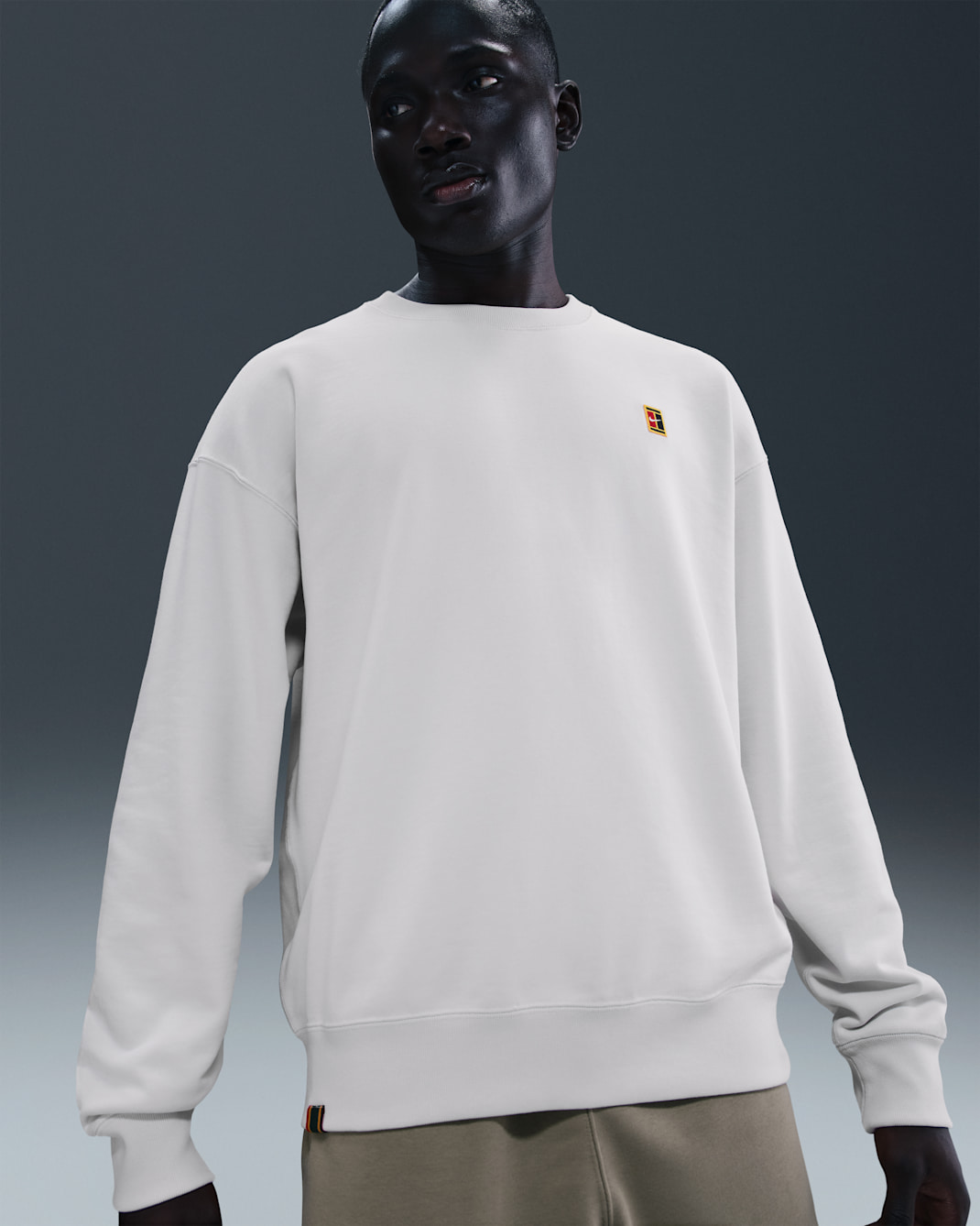 NikeCourt Men's French Terry Crewneck Top - Phantom