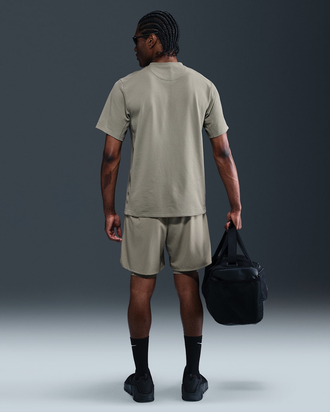 Nike Primary Men's Dri-FIT Seersucker Short-Sleeve Versatile Top