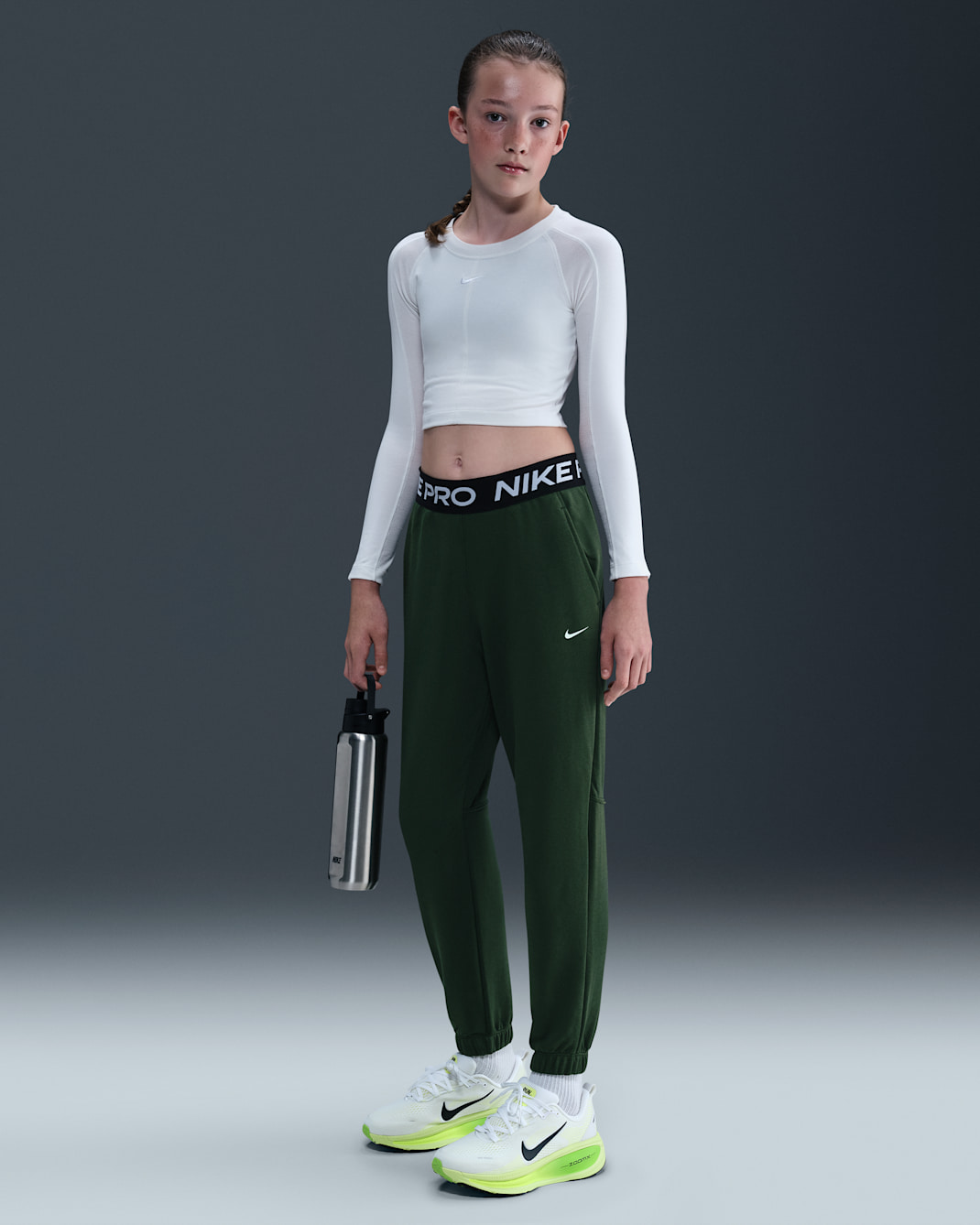 Joggers Dri-FIT para niña talla grande Nike Pro Fleece - Abeto/Abeto/Negro/Blanco