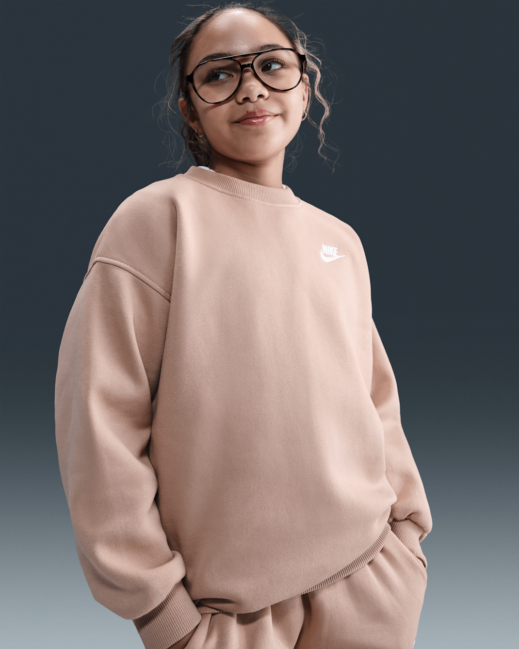 Sudadera oversized para niños talla grande Nike Sportswear Club Fleece - Cáñamo/Cáñamo/Blanco