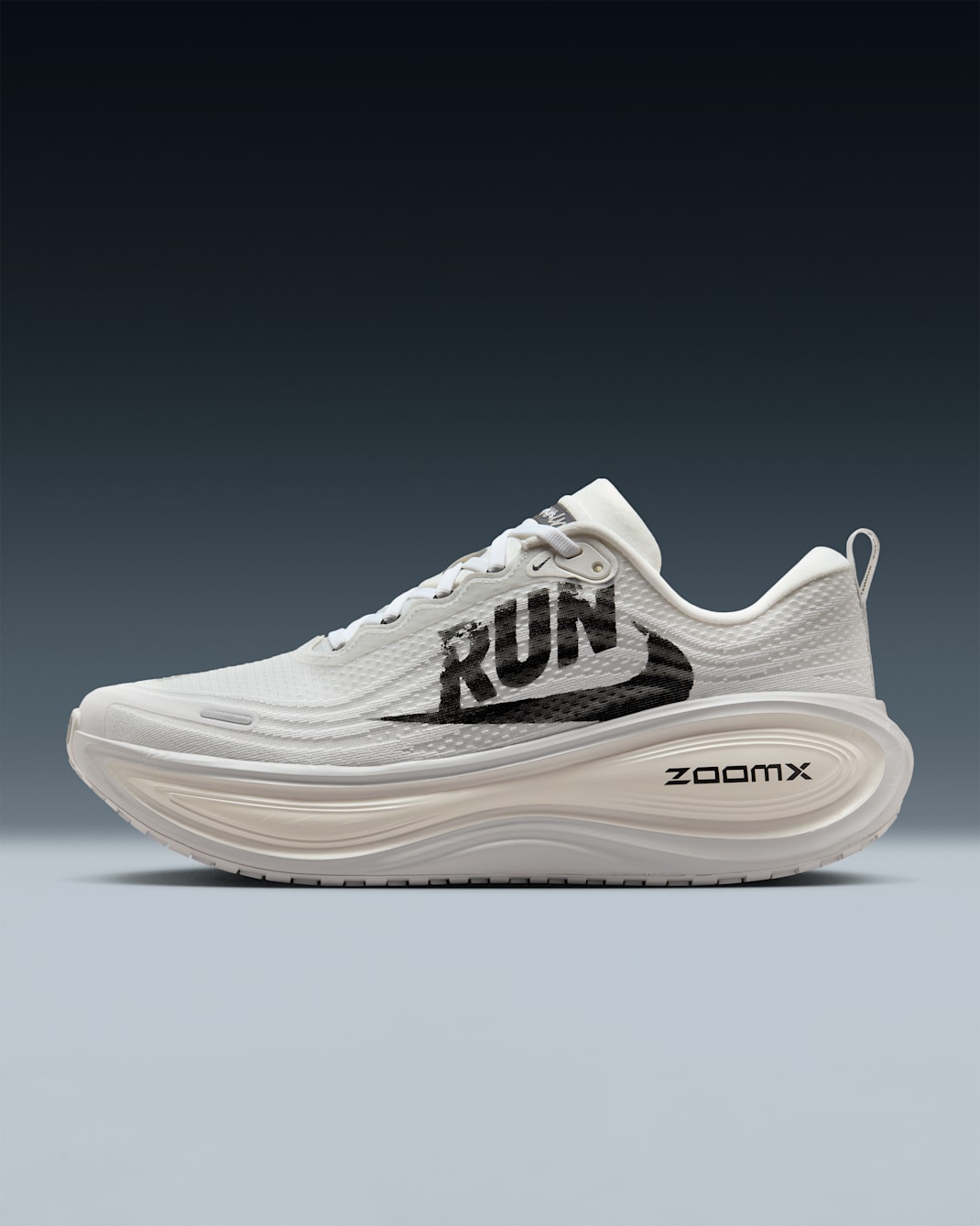 Chaussure de running sur route Nike Vomero Plus pour homme - Summit White/Vast Grey/Sail/Noir