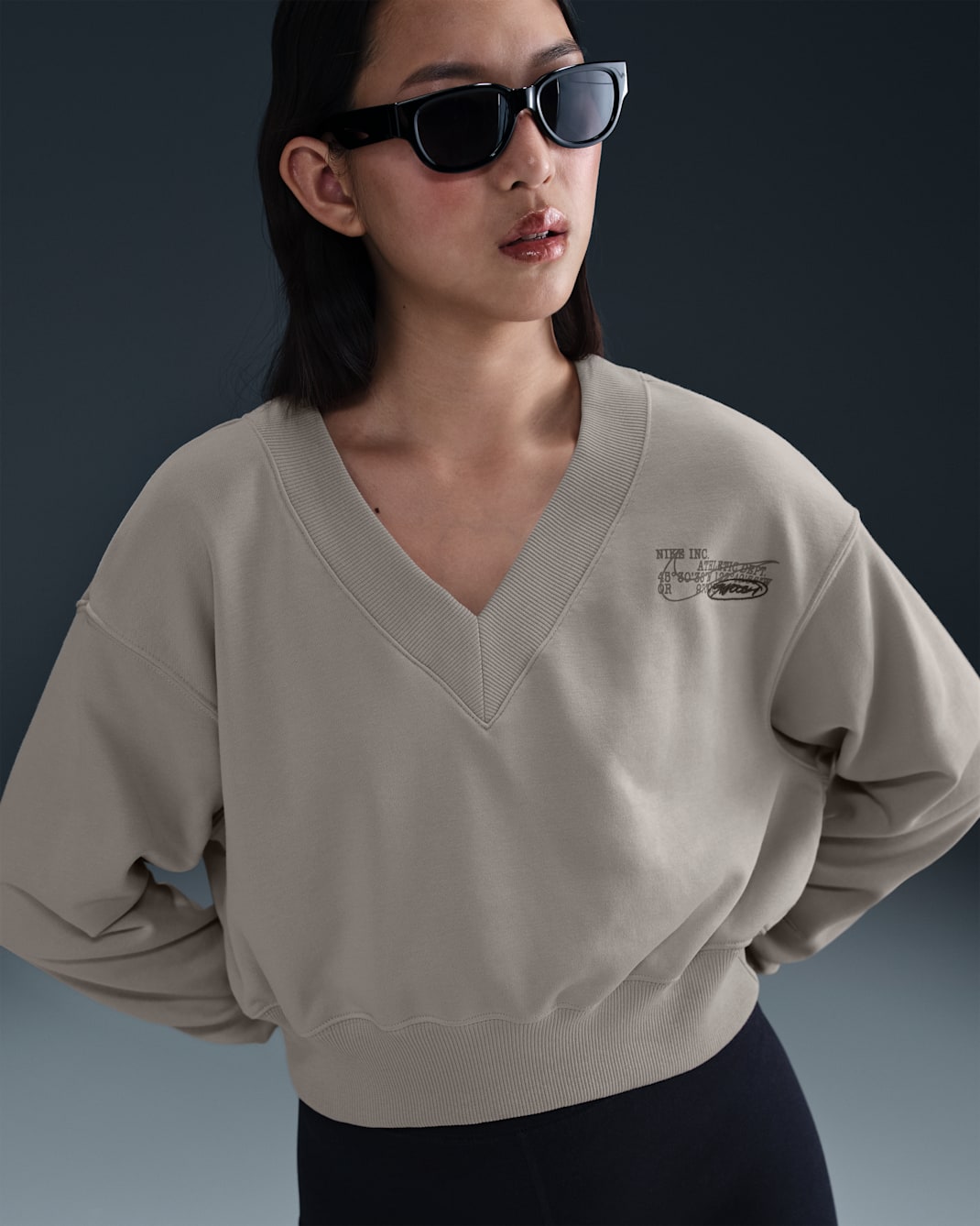 เสื้อเอวลอยคอวีขนาดโอเวอร์ไซส์ผู้หญิง Nike Sportswear Phoenix Fleece - College Grey/College Grey