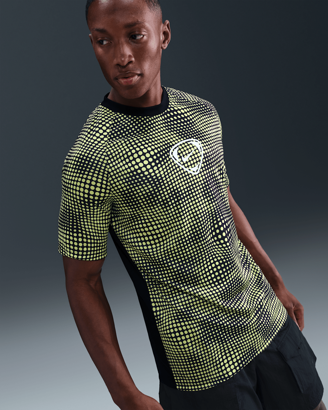 Nike Academy+ Dri-FIT Kurzarm-Fußballoberteil (Herren) - Limelight/Schwarz/Weiß