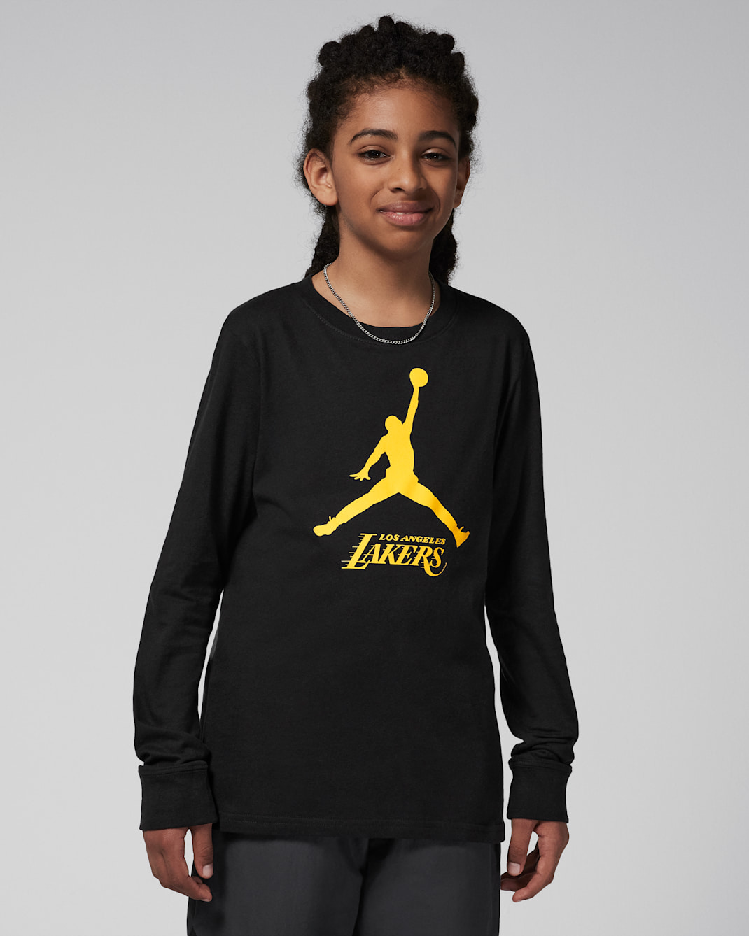 Los Angeles Lakers Essential Older Kids' (Boys') Jordan NBA Long-Sleeve T-Shirt - Black