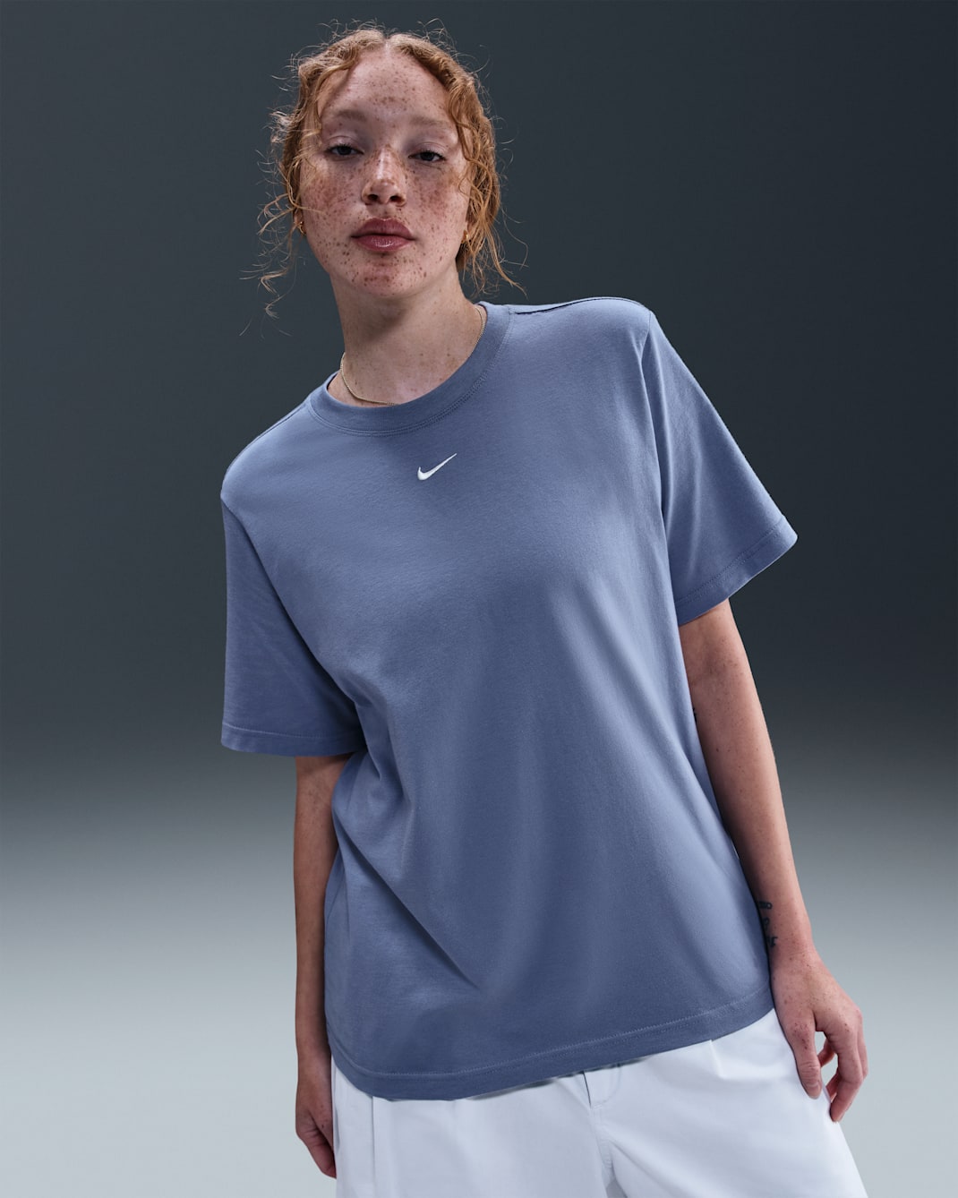 Nike Sportswear Essential Women's T-Shirt - World Indigo/Sail