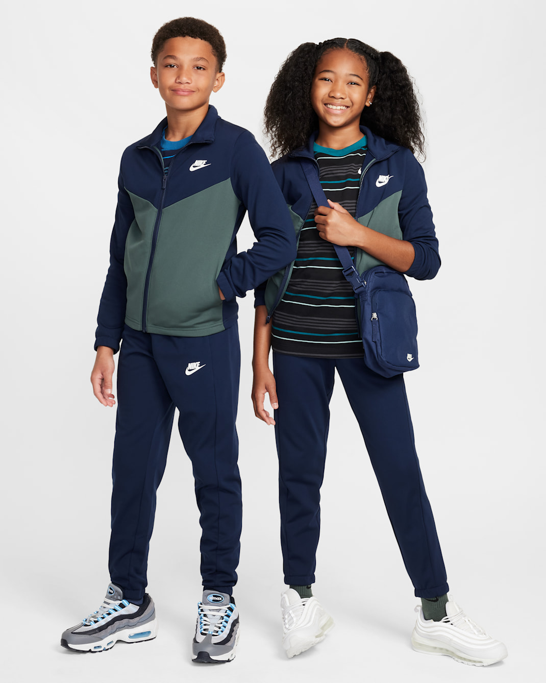 Nike Sportswear Older Kids' Tracksuit - Obsidian/Vintage Green/Obsidian/White