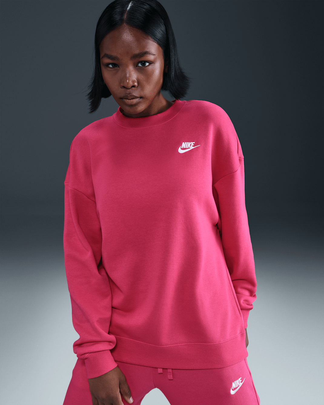 Nike Sportswear Club Fleece Women's Loose Crew-Neck Sweatshirt - Rush Pink/White