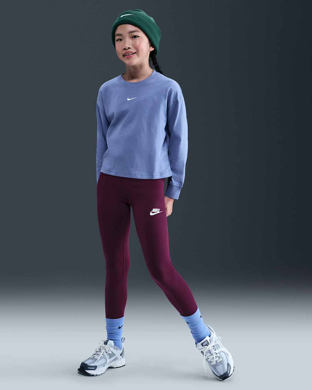 Nike Sportswear Classic leggings med høyt liv til jente - Bordeaux/Hvit