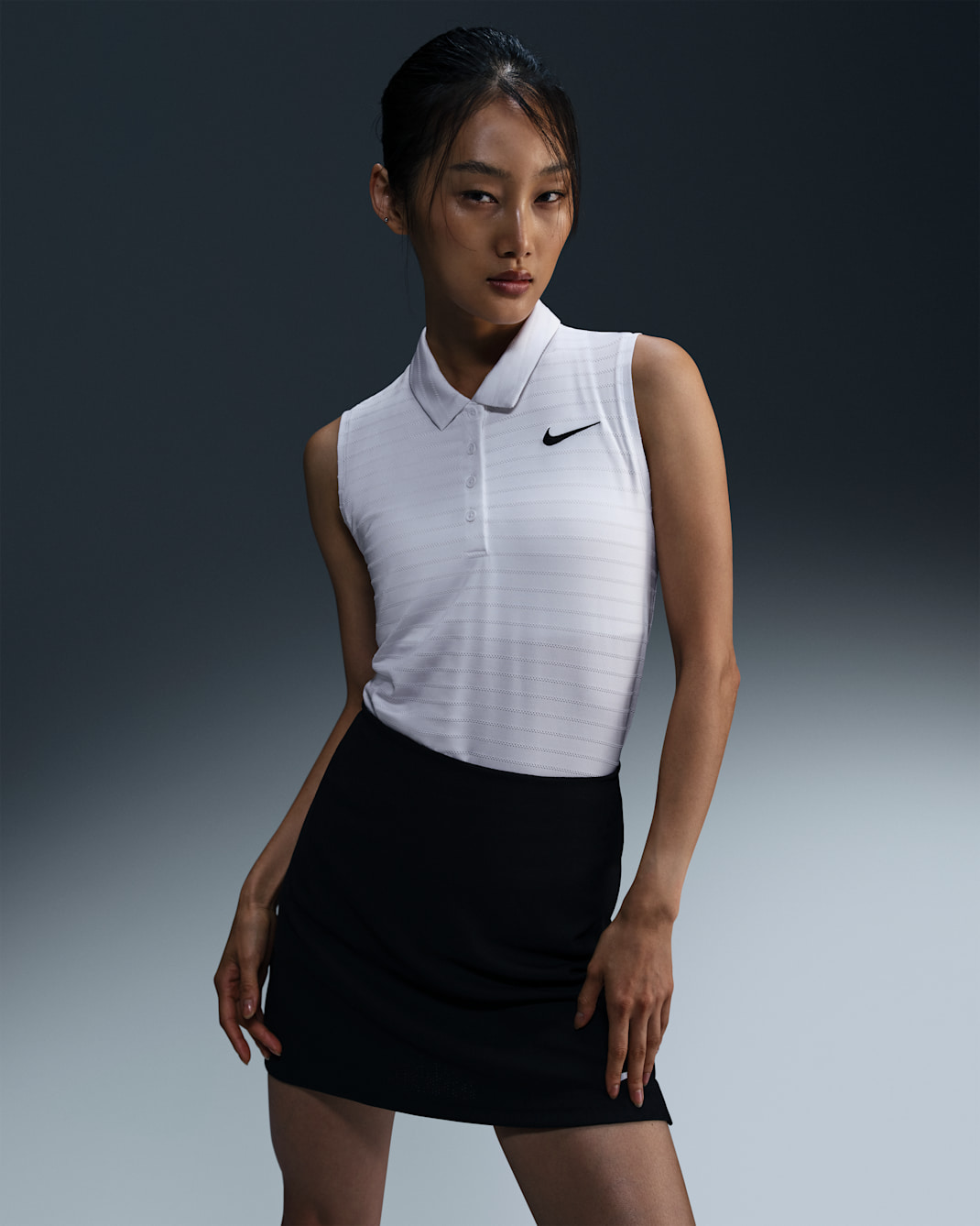 Polo de golf sin mangas Dri-FIT a rayas para mujer Nike Victory - Blanco/Blanco/Negro