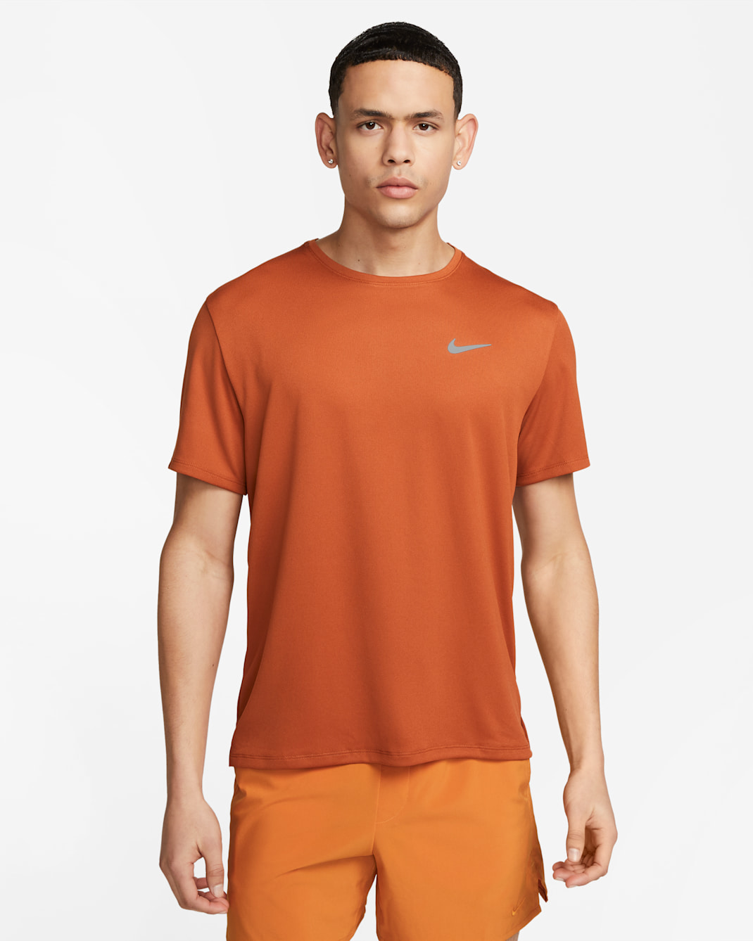 เสื้อวิ่งแขนสั้นผู้ชาย Nike Dri-FIT UV Miler - Dark Russet