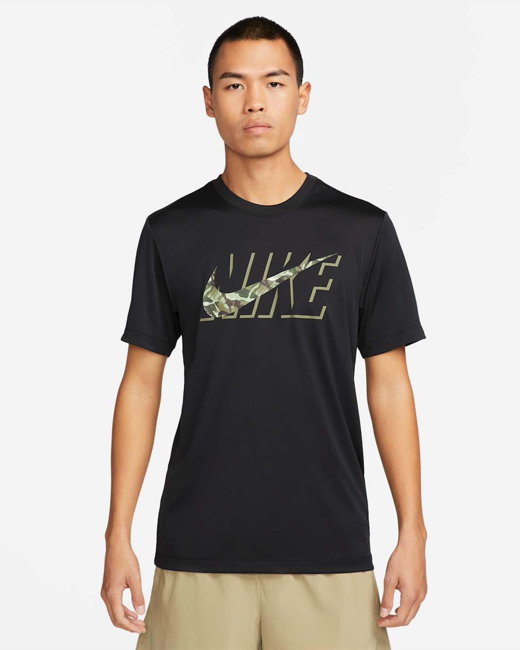 เสื้อยืดฟิตเนสผู้ชาย Nike Dri-FIT - ดำ